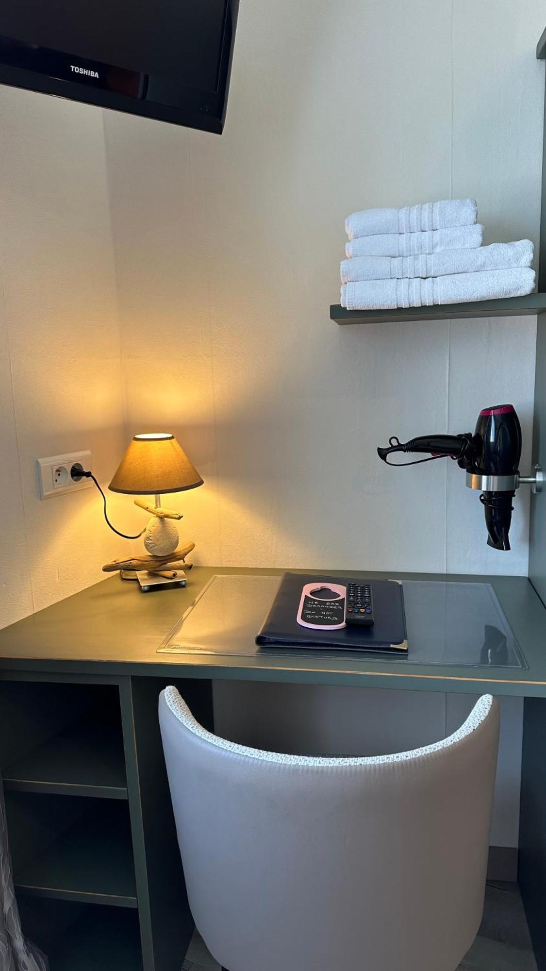 Hotel Le Goeland Barbatre ภายนอก รูปภาพ